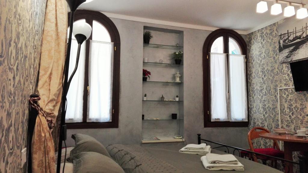 Apartment Mario 3 *